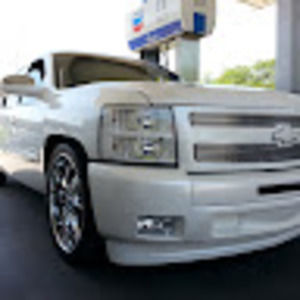 Meet your Posher, Carlos